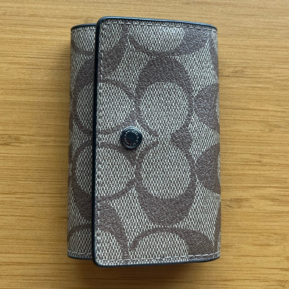 Coach 5 Ring Key Case Wallet in Brown Signature Jacquard Canvas